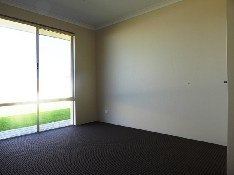 8 Gemfish street, Two Rocks WA 6037