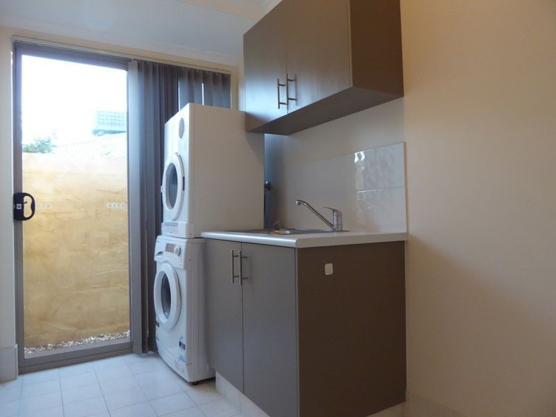 12 Bream Way, Yanchep WA 6035