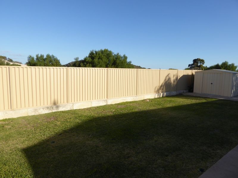 12 Bream Way, Yanchep WA 6035