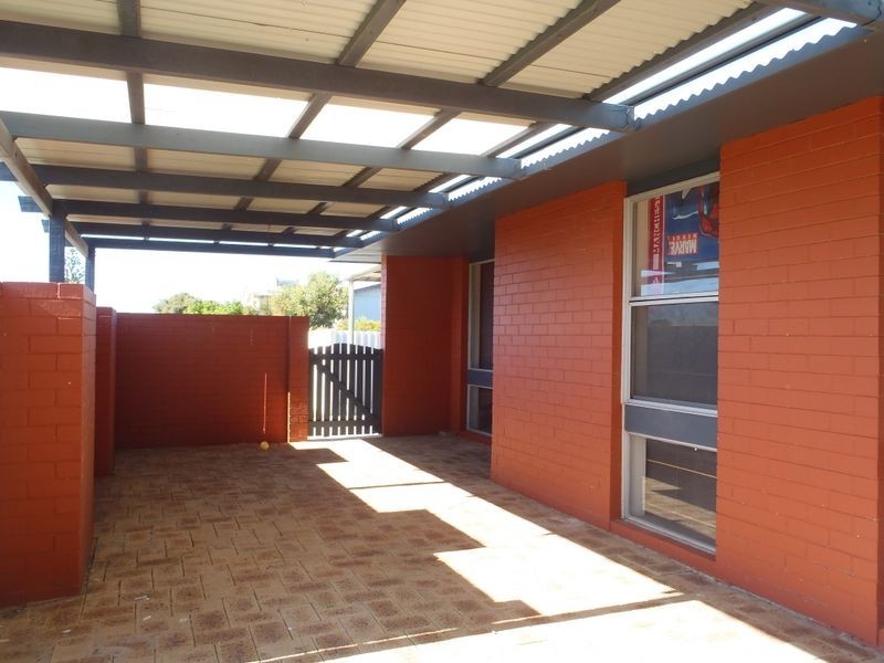 4 Springhill Place, Two Rocks WA 6037