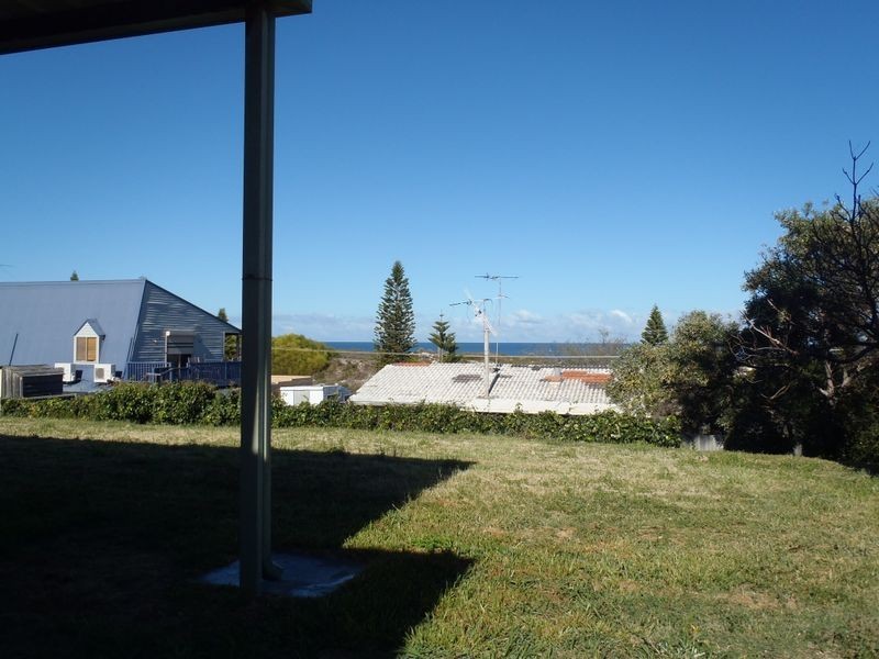 4 Springhill Place, Two Rocks WA 6037