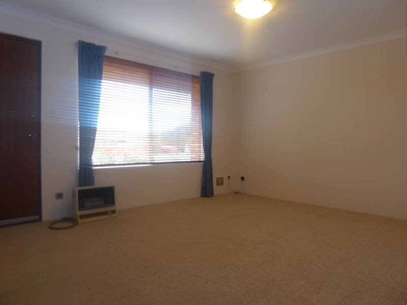 4 Mousehole Crescent, Yanchep WA 6035