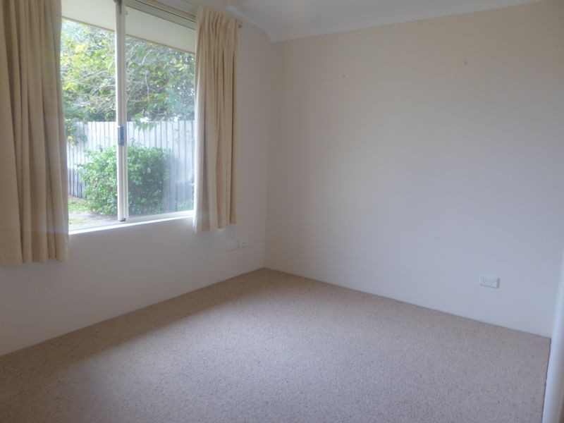 4 Mousehole Crescent, Yanchep WA 6035