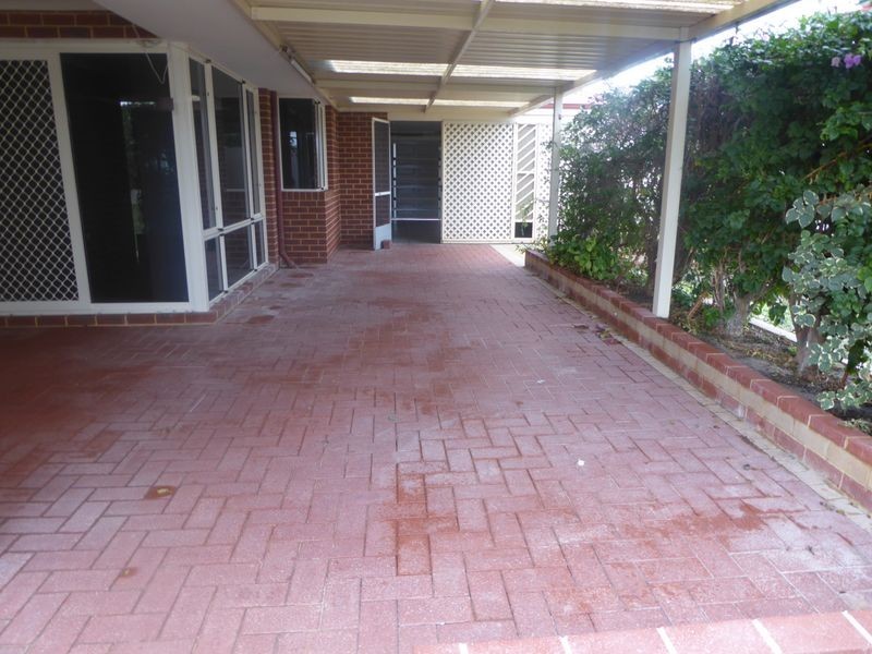 4 Mousehole Crescent, Yanchep WA 6035