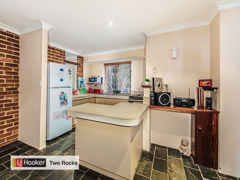 18 Hazeltine Court, Yanchep WA 6035