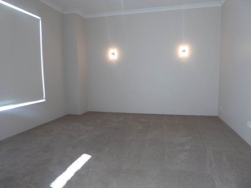 7 Flagtail Outlook, Yanchep WA 6035