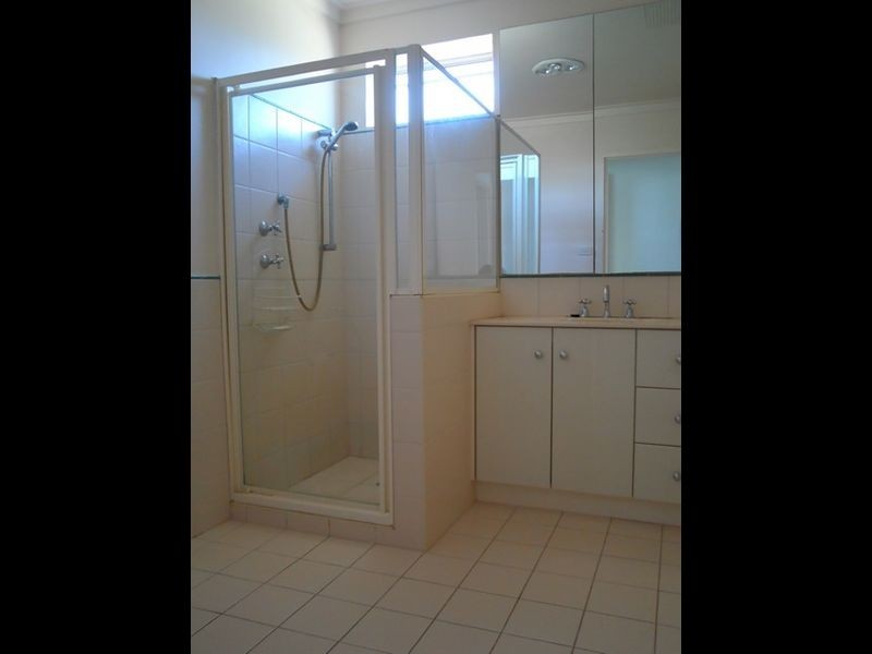 3 Pirra Court, Two Rocks WA 6037