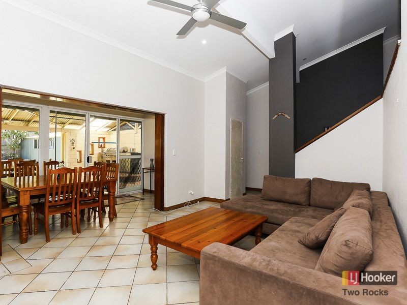 31 Carfax Place, Two Rocks WA 6037