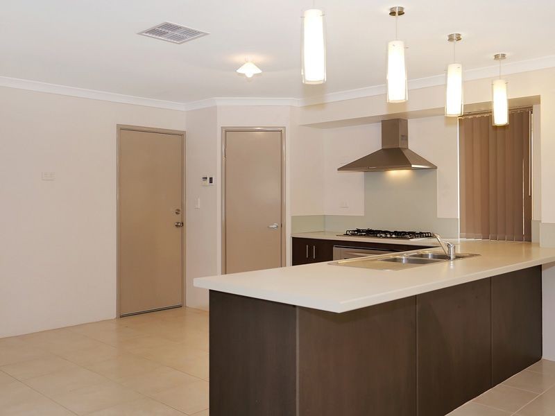 9 Llewellyn Way, Two Rocks WA 6037