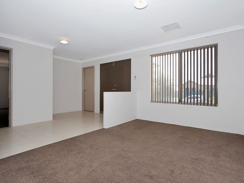 9 Llewellyn Way, Two Rocks WA 6037