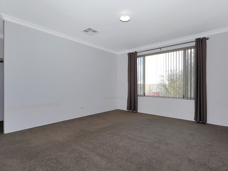 9 Llewellyn Way, Two Rocks WA 6037