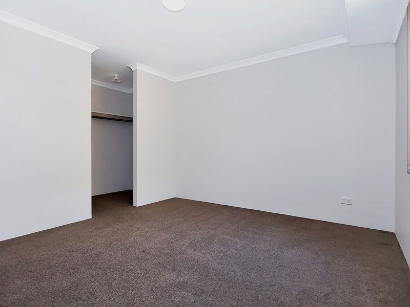 9 Llewellyn Way, Two Rocks WA 6037