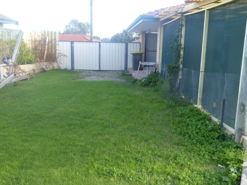 4 Caley Place, Two Rocks WA 6037