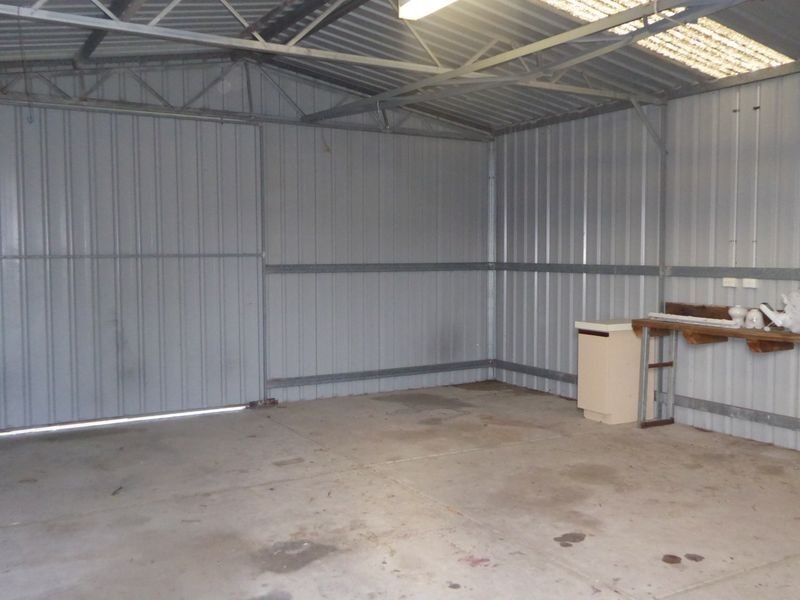 4 Caley Place, Two Rocks WA 6037