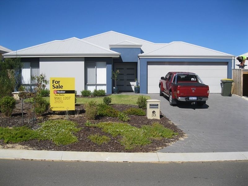 33 Tinsel Street, Yanchep WA 6035