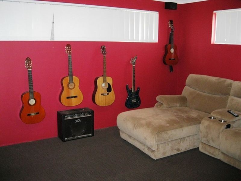 33 Tinsel Street, Yanchep WA 6035