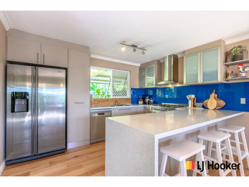 6 Genesta Place, Two Rocks WA 6037