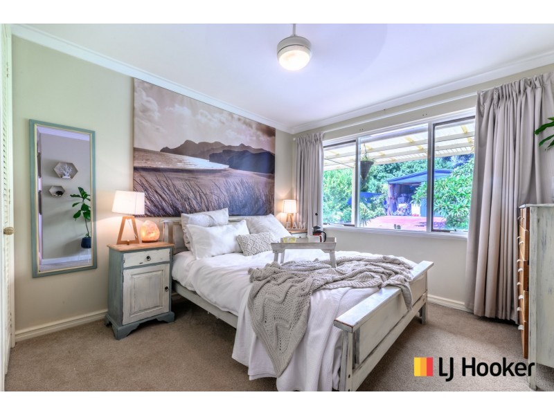 6 Genesta Place, Two Rocks WA 6037