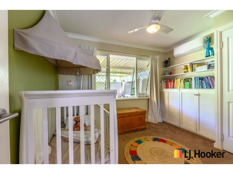 6 Genesta Place, Two Rocks WA 6037