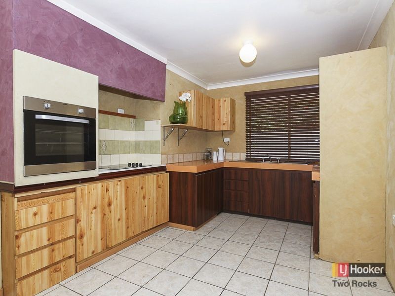 14 Weatherley Drive, Two Rocks WA 6037