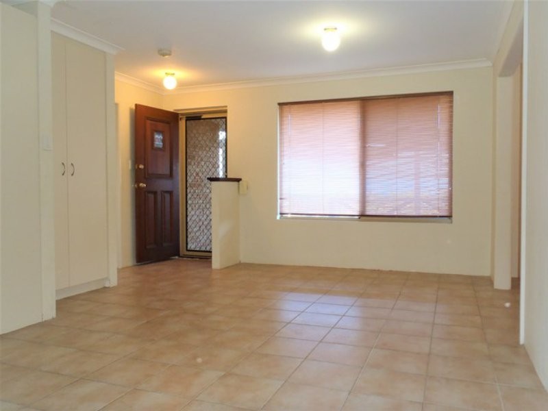 83 Whitfield Drive, Two Rocks WA 6037