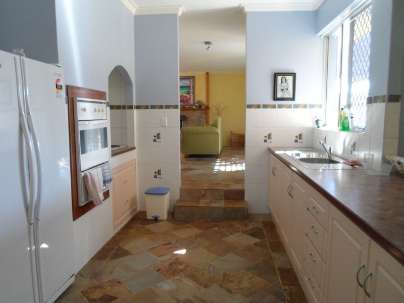 2 Galatea Grove, Two Rocks WA 6037