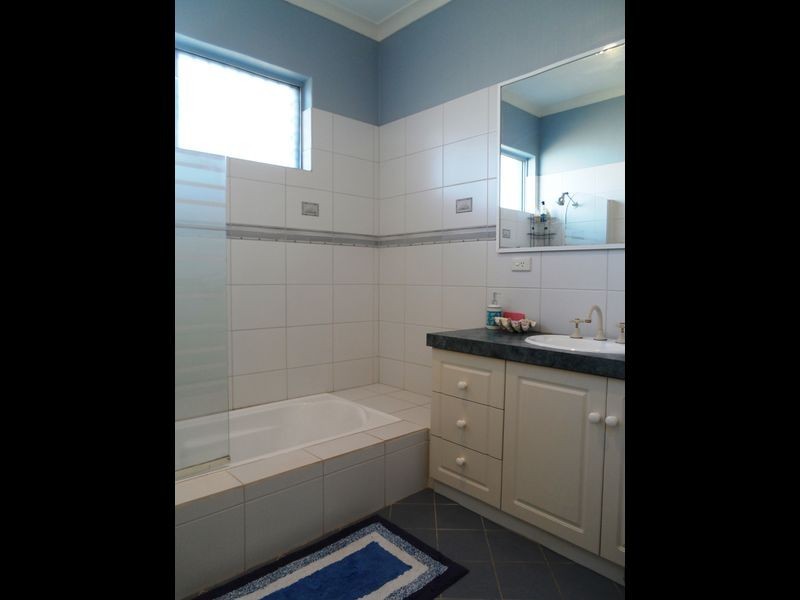 2 Galatea Grove, Two Rocks WA 6037