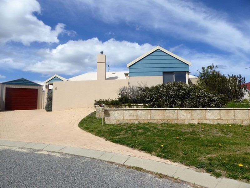 12 Sceptre Court, Two Rocks WA 6037