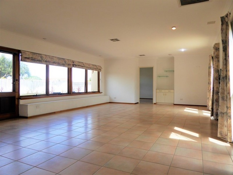 12 Sceptre Court, Two Rocks WA 6037