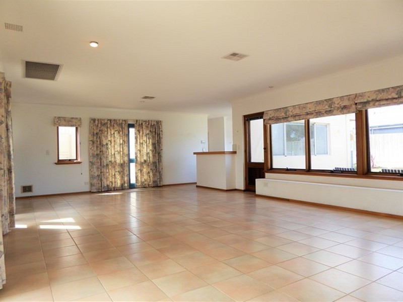 12 Sceptre Court, Two Rocks WA 6037