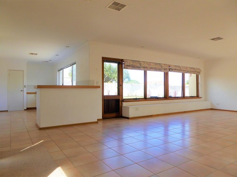 12 Sceptre Court, Two Rocks WA 6037