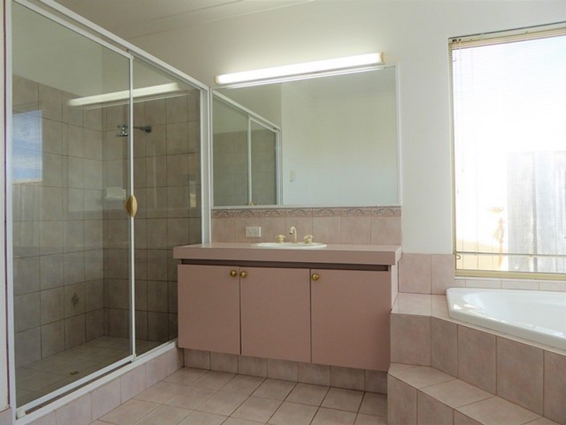 12 Sceptre Court, Two Rocks WA 6037