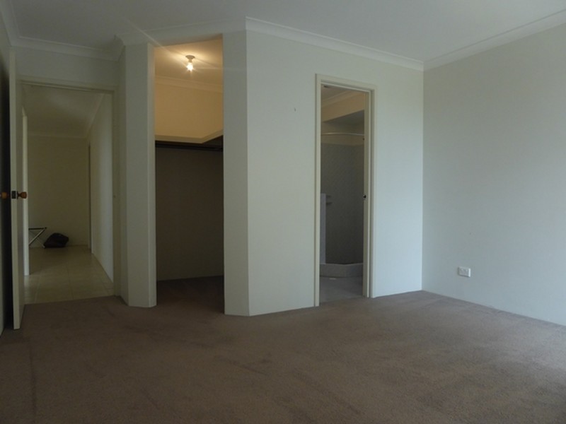 18 Mousehole Crescent, Yanchep WA 6035