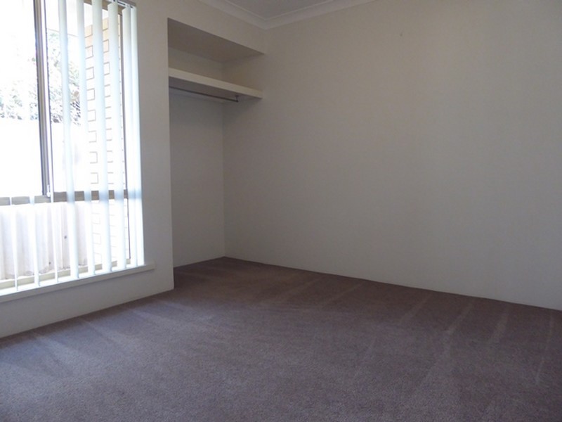 18 Mousehole Crescent, Yanchep WA 6035