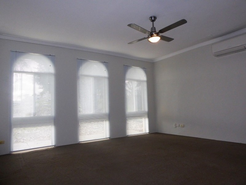 38 Frigate Crescent, Yanchep WA 6035