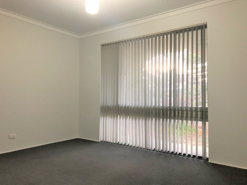 32 Whitfield Drive, Two Rocks WA 6037