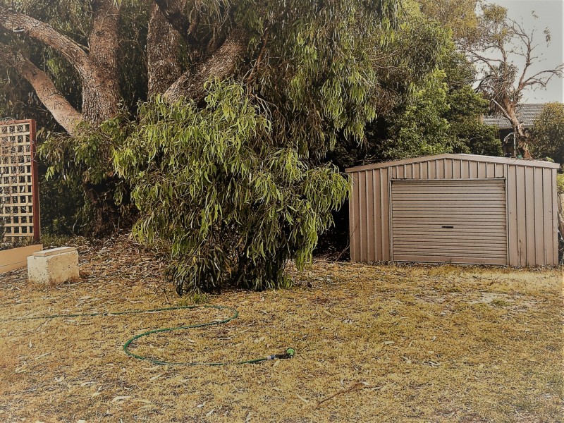 32 Whitfield Drive, Two Rocks WA 6037