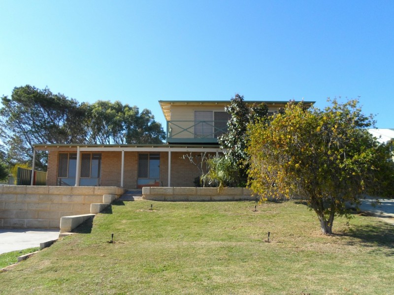 4 Valkyrie Place, Two Rocks WA 6037