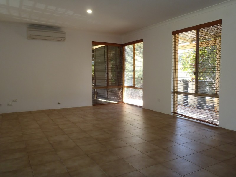 4 Valkyrie Place, Two Rocks WA 6037