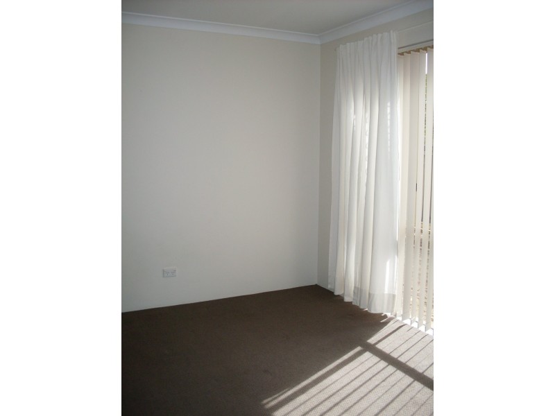 102 Whitfield Drive, Two Rocks WA 6037