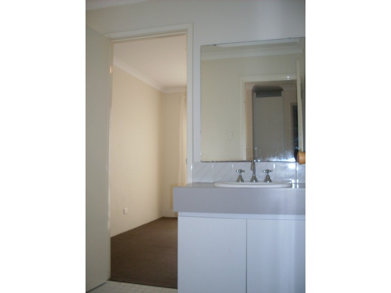 102 Whitfield Drive, Two Rocks WA 6037