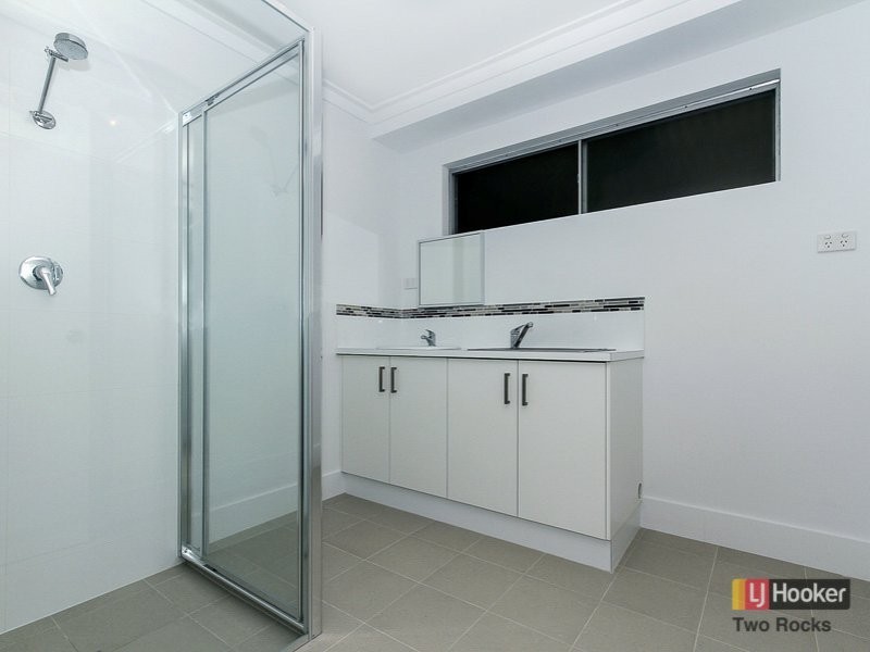 8 Preston Court, Two Rocks WA 6037