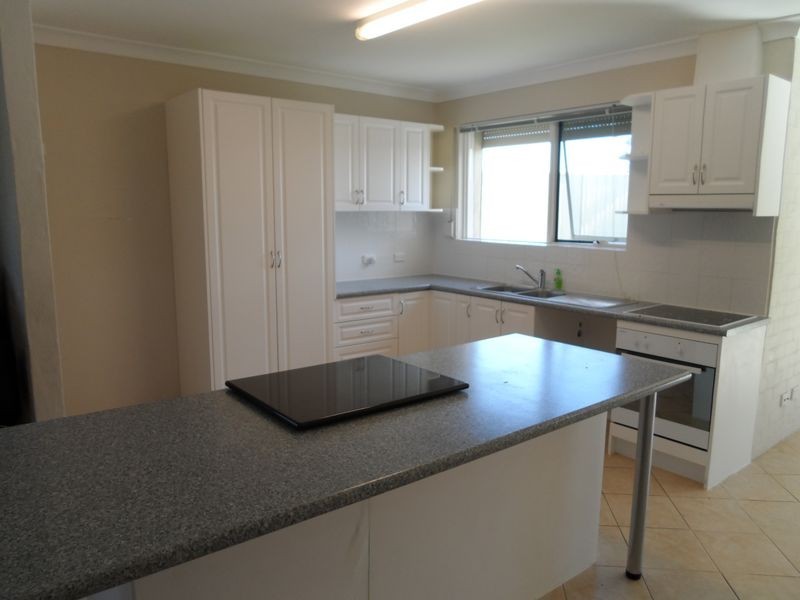 5 Brodia Place, Two Rocks WA 6037