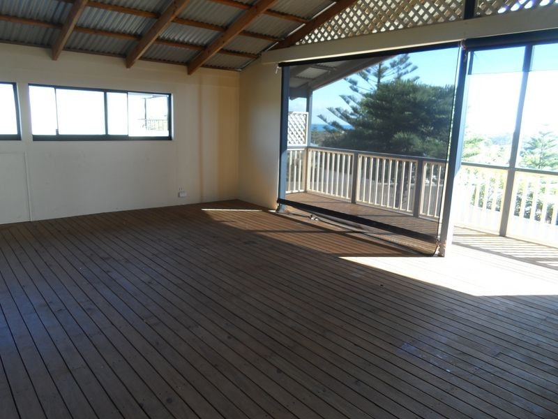 5 Brodia Place, Two Rocks WA 6037