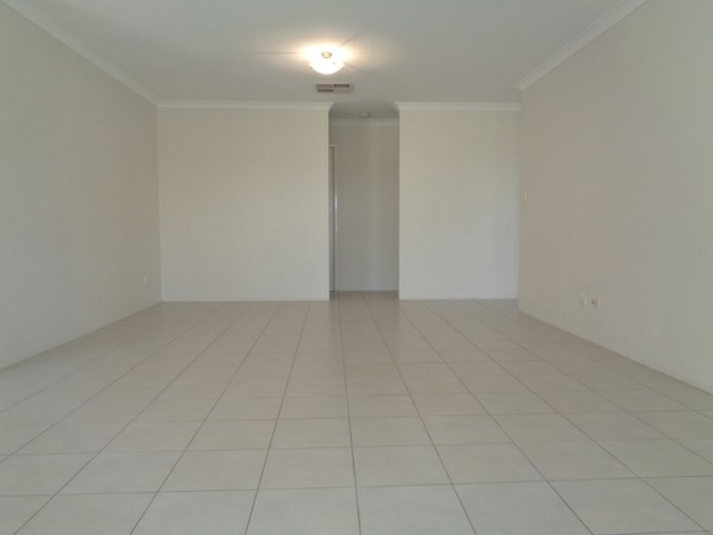 38 Blackwood Meander, Yanchep WA 6035