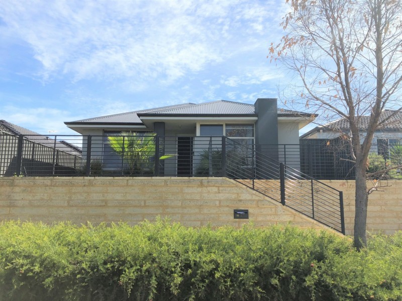11 Caddy Way, Yanchep WA 6035