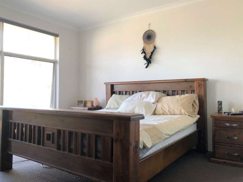 11 Caddy Way, Yanchep WA 6035