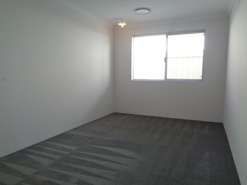 87 Seaside Avenue, Yanchep WA 6035