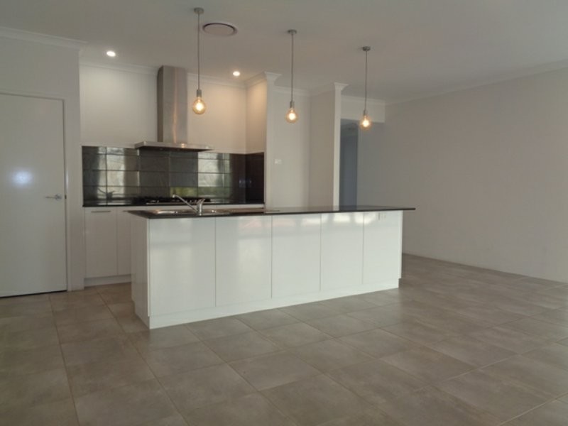 87 Seaside Avenue, Yanchep WA 6035