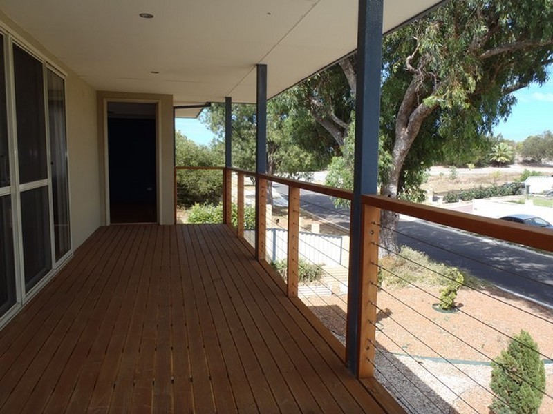 6 Intrepid Court, Two Rocks WA 6037